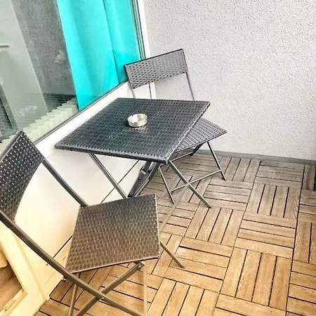 Apartment Naehe Flughafen Dus Dusseldorf Exterior photo